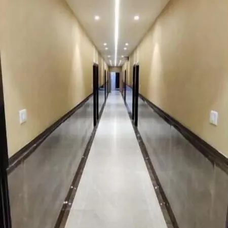 Hotel Maya Crystal