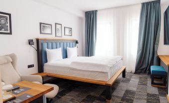 HOW Boutique and Hotel