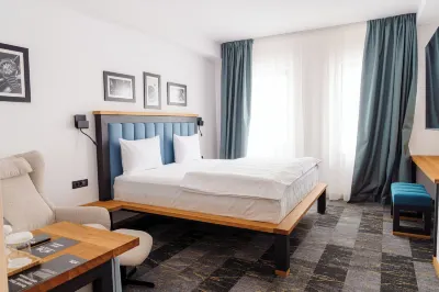 HOW Boutique and Hotel