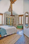 Les Picardies Hotels in Chabanais