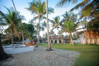 Olanda Private Beach Villa Hotels in Talpe