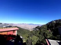 Hotel Vishnu Palace - Mountain view