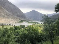 Rakaposhi Guest House Hotel di Kaghan