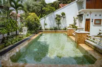 Family Hotel Gradia 1 Hotels in Batu