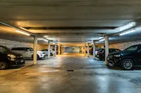 Cardano Hotel Malpensa - parking