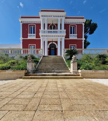 Imperial Paradise Hotels in Capitolo
