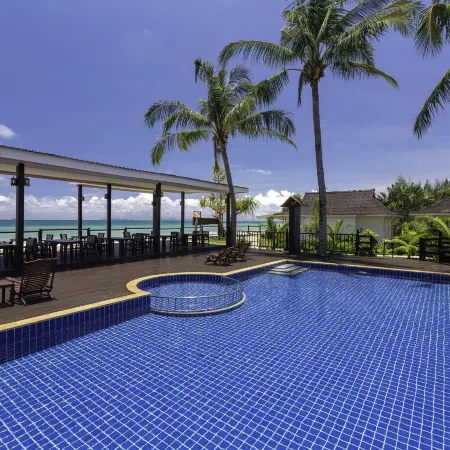 Nakara Long Beach Resort