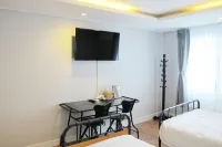 Seorak Mt., the East Sea and Hot Spring Hotel di Sokcho-si