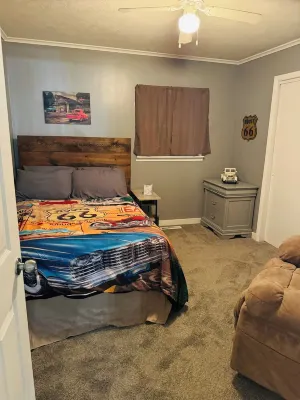 Charming 2-bedroom apartment near Rend Lake