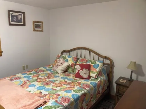 Lovely apartment with WiFi in charming Lyndonville.