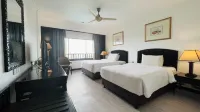 Resorts World Kijal - parking