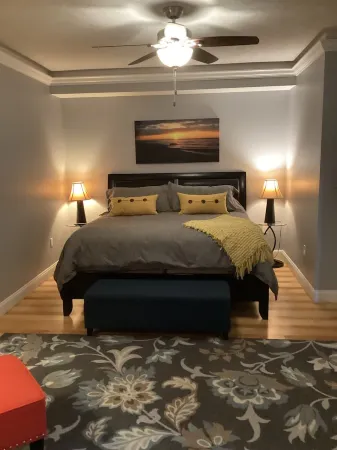 Lakefront Condo 2Br/2ba #208 Indoor Pool, Beach/Balcony  Rent 2/3rd Free-Ask!