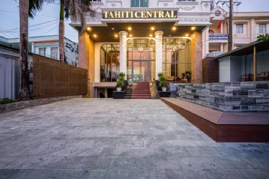 Tahiti Central Seaview - 50m to Night Market Phu Quoc Отели рядом с достопримечательностью «Sung Hung Pagoda»