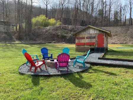 Gorgeous Stays Отели в г. Стекоа