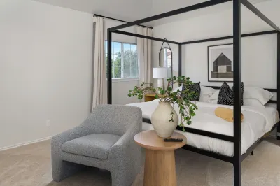 NEW King Bed Citrus Serene on Flower Mound