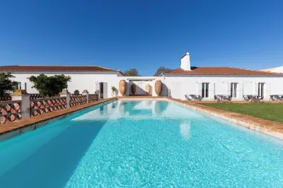 Cenoura-Brava Villas & Suites. Hotels in 