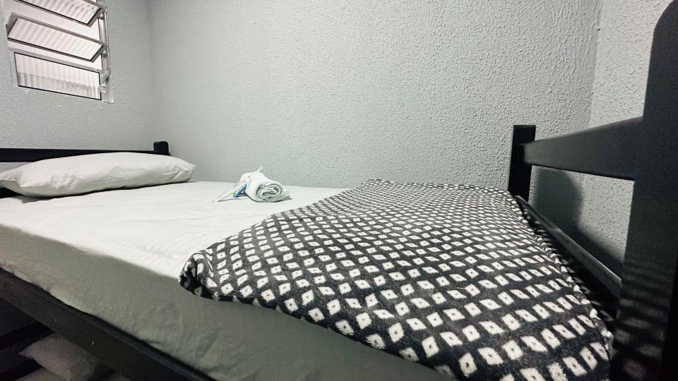 On Hostel GRU Unidade 2 Traslado café