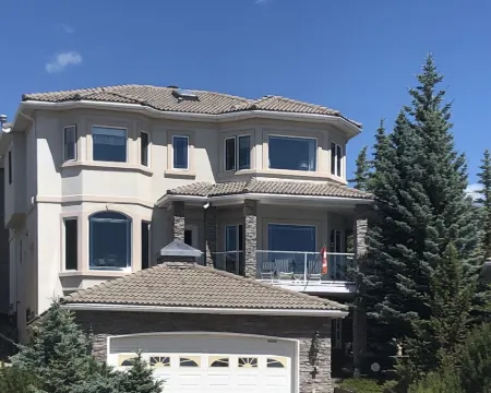 Rocky Mountain View Bed & Breakfast Hoteles en Cochrane