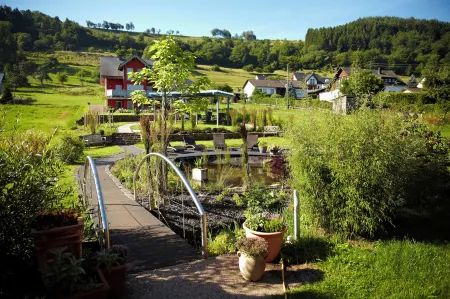 NaturPurHotel Maarblick Отели в г. Вайерсбах