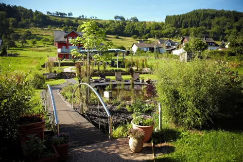 NaturPurHotel Maarblick Hotels in Daun