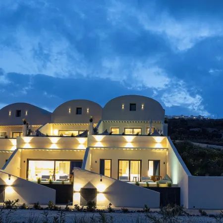 Pnoe Luxury Suites