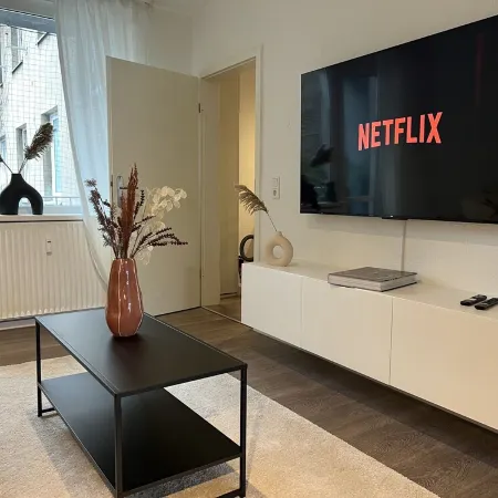 Neue, Stylische 2-zimmer Wohnung in der Innenstadt mit Balkon