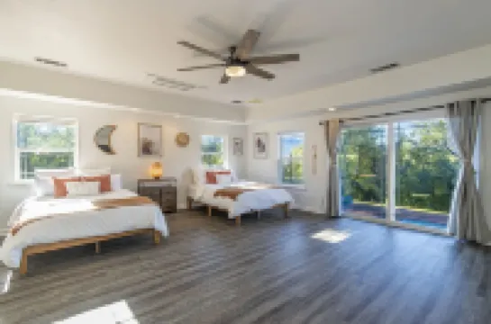 Cheerful Home with Spa near Yosemite & Bass Lake