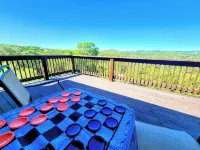 Great View/Great Location/Hot Tub