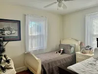 Sleeps 4+ Hot Tub.Roanoke River Bike Trails Pet Friendly Virginia Museum of Transportation附近的飯店