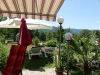 Apartment Mirjana - Mali Brgud - surrounded by greenery, ideal for families Hotels in 