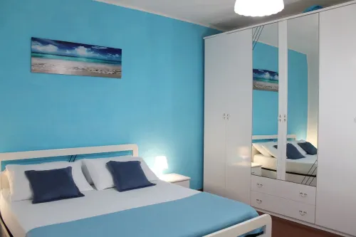 NEAR the SEA and to ALGHERO CENTER