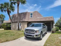 Peaceful Longboat Key Canal Home