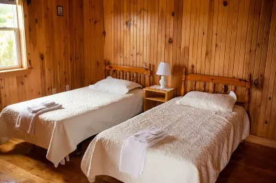 Unit 3 - Bay view cottage, near coffee shops, restaurants and beach 링크스 앳 크로부쉬 코브 주변 호텔