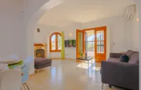Beautiful villa with private pool and sea view, large garden, wifi, 1000 sqm