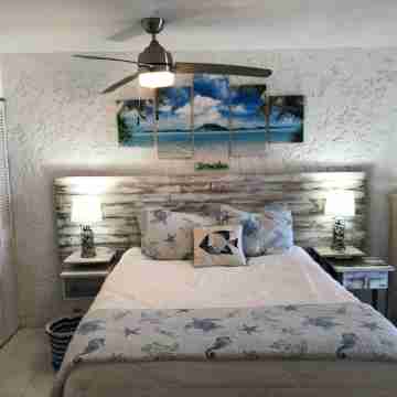 Salt Life at Sapphire Beach Rooms