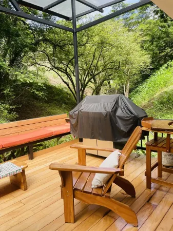 SAMARA - Stunning 2 bedroom House 15 min from the Beach.