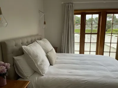 Maddie's Homestay Hotels near New World Newlands
