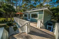 Private Beach! Cozy Guest Cottage along Florida's Forgotten Coast.