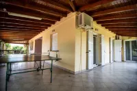 Spacious Villa with heated pool that becomes indoor