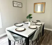 The Great Escape with Movie Room near SU! 시러큐스 호텔