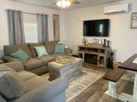 Lake Cumberland "Idol Time Cabin" near Clearwater