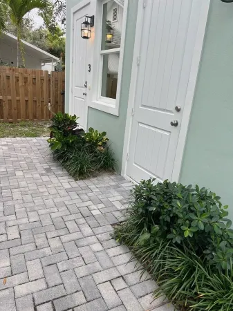 Luxe 1 Bedroom Retreat Inter-coastal/Downtown Stuart