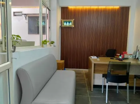 Urban Elite - Apart Hotel Отели в г. Дхарвад