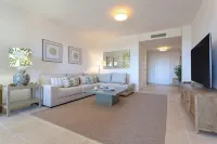 Exclusive 2BD Apartment Heated Pool Flamingos Golf - balcony
