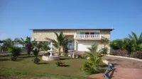 ANNSRENTAL Luxury Beachfront  - Stunning Views - Private Pool -  Steps Hotels near Isla Paridita Corporate Office - The Lost Island of Baru - Private island eco-adventure experience