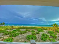 Oceanfront 2Bed Condo