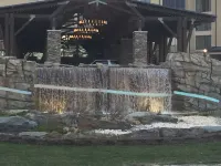 Luxury, Hot Tub,Fireplace,Pool Table,Pet Friendly,No Security Deposit!