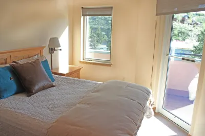 Vail Valley Condo-Downdown, Pool/Hot Tub, Ski, Bike, Fish, Restaurants, Movies