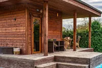 AmberVilla In a quiet place, next to the forest,near city center.Sauna with pool