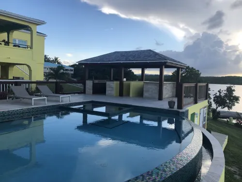 SeaClusive Antigua-Barbuda @ Seatons: Unit D Hotel a Freetown